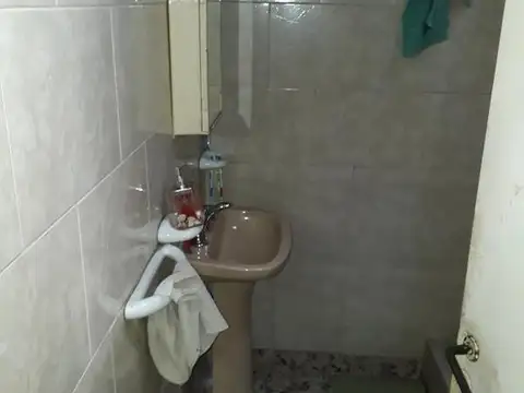 Casa 2 ambientes con 1 baño