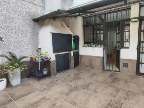 Depto Tipo Casa en Venta 51 años