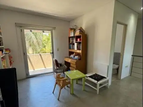 Oficina en Venta con 2 cocheras