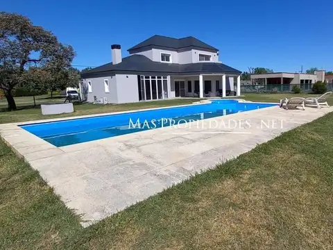 Venta Casa en Fincas de San Vicente 4 Dormitorios Canning 100