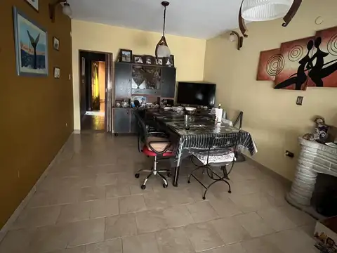 Depto Tipo Casa en Venta en Ramos Mejia Sur, USD 120.000