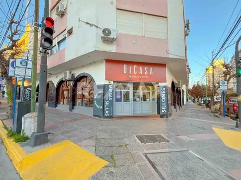 Alberdi y Santa Fé 300