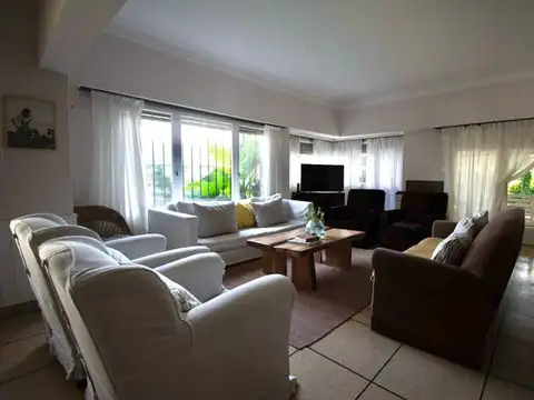 ALQUILER TEMPORARIO CHALET MAR DEL PLATA  5 DORMIT