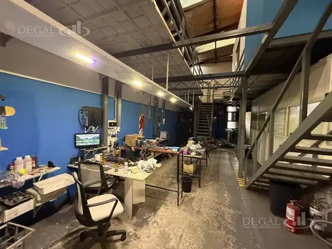 Galpon en Alquiler 15  mts Fondo