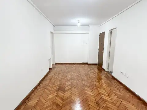 Av Carabobo 300, Piso 1