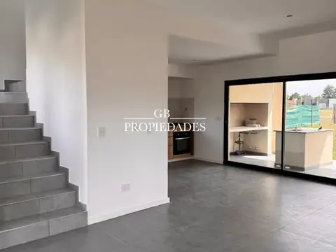 Casa en Venta en Pilar Del Este - Santa Elisa, USD 168.000