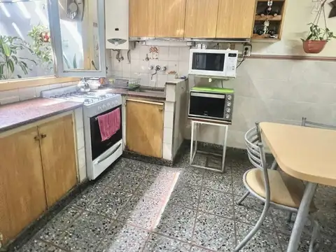 Depto Tipo Casa en Venta de 4 ambientes