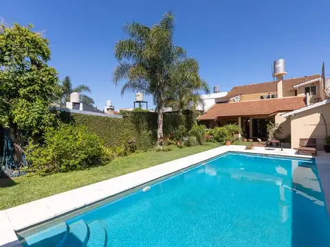 CASA CON PILETA Y LOCAL COMERCIAL EN DON TORCUATO