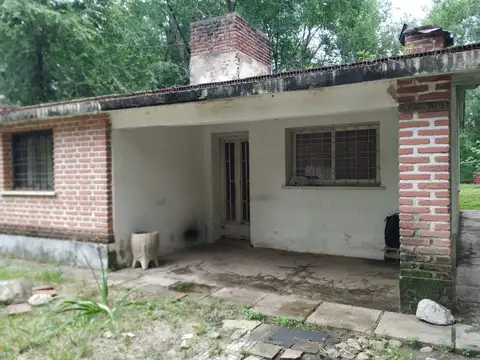 Casa con gran terreno – OPORTUNIDAD en Cosquín