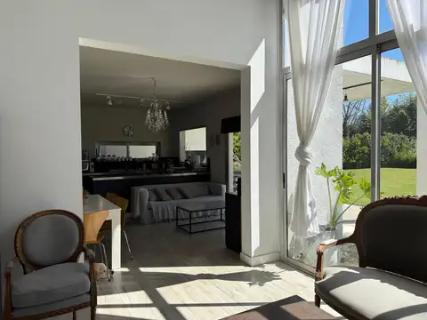 Casa en Alquiler en Santa Barbara, USD 5.000