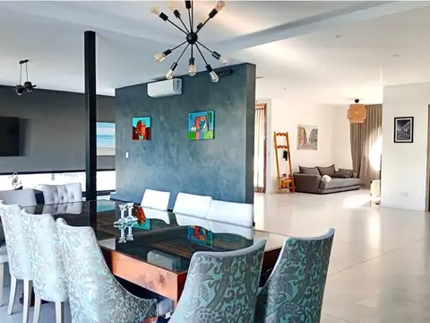 Casa en Alquiler de 4 dormitorios