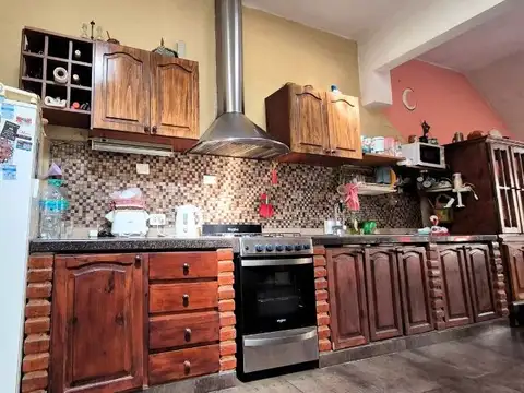 Depto Tipo Casa en Venta en Santos Lugares, USD 190.000