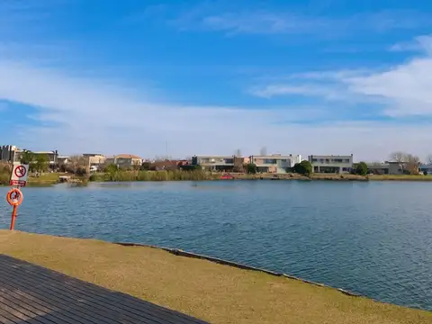 Terreno en Venta de 977,0 m2