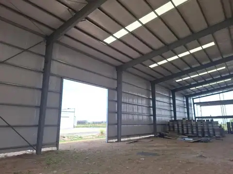 ALQUILER GALPÓN CON OFICINAS Y LOCAL- POLO HUDSON