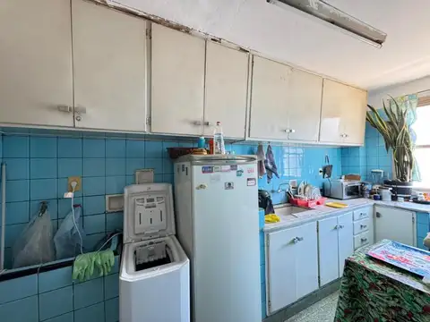 Amplio 3 Ambientes con Balcon y muy luminoso