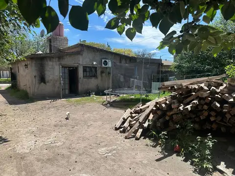 Casa 5 ambientes con 3 baños