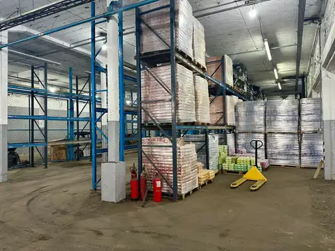 Galpon en Alquiler 130  mts Fondo