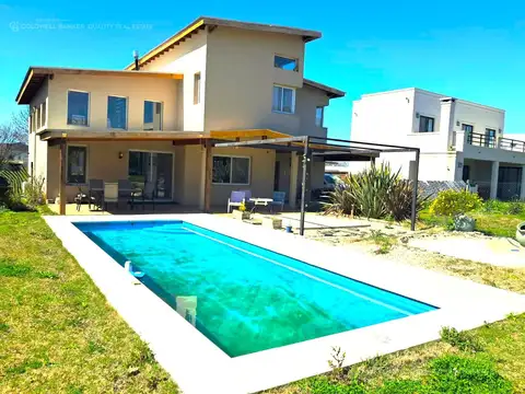 Casa en Venta al Oeste