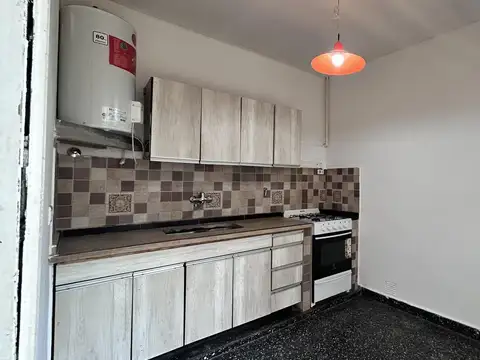 Depto Tipo Casa 4 ambientes con 1 baño