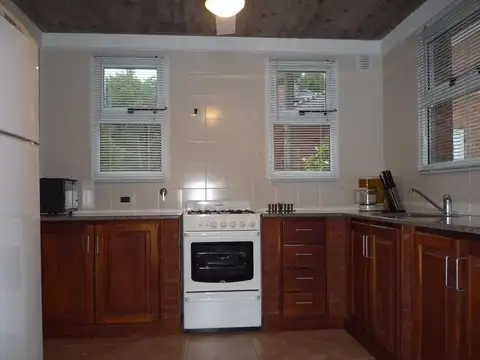 Casa 3 ambientes con 2 baños