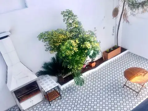 VENTA PH 3 AMBIENTES CON PATIO Y TERRAZA PROPIO EN PARQUE CHACABUCO