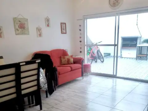 Depto Tipo Casa en Venta de 2 dormitorios