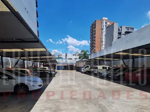 VENTA LOTE 17,32 X 30 MTS2 ACTUALMENTE ESTACIONAMIENTO Y LOCAL COMERCIAL A LA CALLE, QUILMES CENTRO.