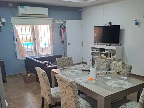 Casa en Venta con 3 cocheras