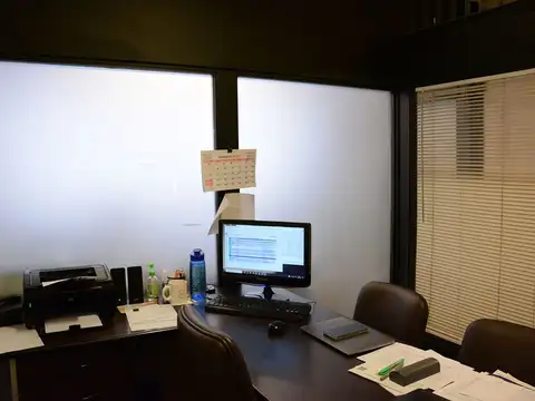 Oficina en venta Monserrat CABA al frente.