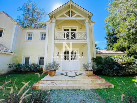 Casa en Venta de 5 dormitorios