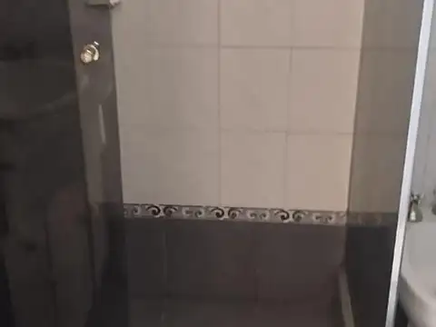 Dpto. de 3 amb. Contrafrente