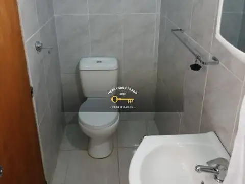 Casa 2 ambientes con 1 baño