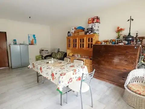 Casa en Venta en Isidro Casanova, USD 69.000
