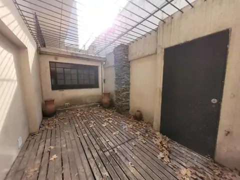 Depto Tipo Casa 7 ambientes con 2 baños