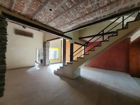 Depto Tipo Casa en Venta de 7 ambientes