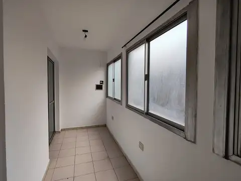 Depto Tipo Casa en Alquiler de 2 ambientes