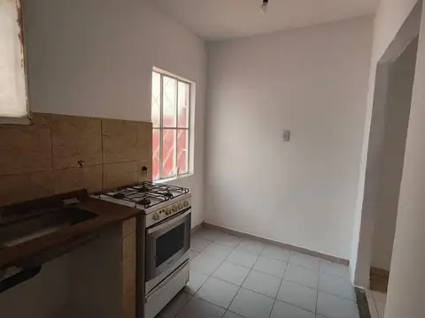 Depto Tipo Casa 2 ambientes con 1 baño