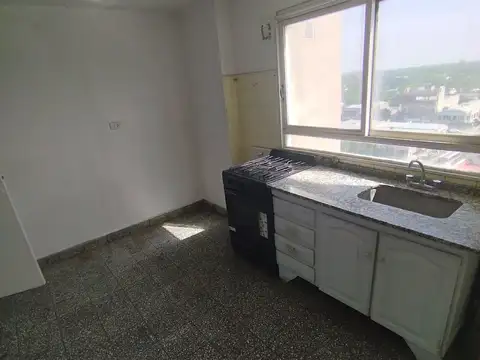 DEPTO 3 AMBIENTES EN MICROCENTRO DE SAN MIGUEL A METROS DE LA PLAZA  Y DE LA ESTACIÓN.