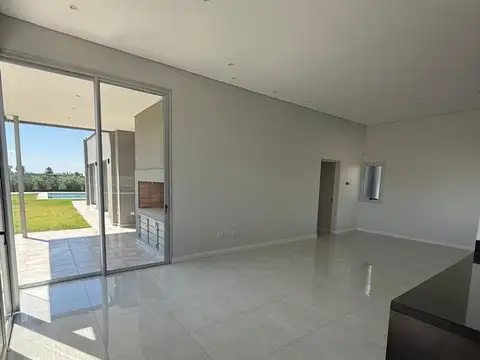 Casa en Venta en Lunlunta, USD 215.000