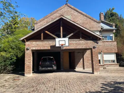 Casa en Venta de 5 dormitorios