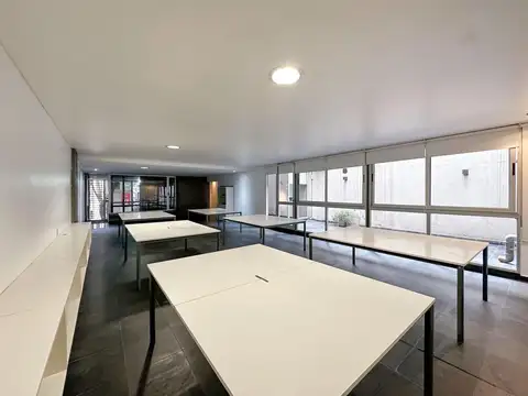 Oficina 4 ambientes con 2 baños