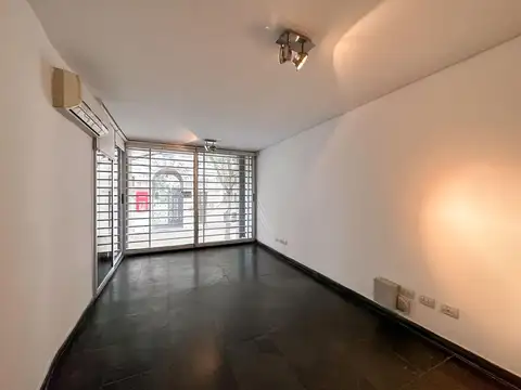 Oficina en Venta con 1 cochera