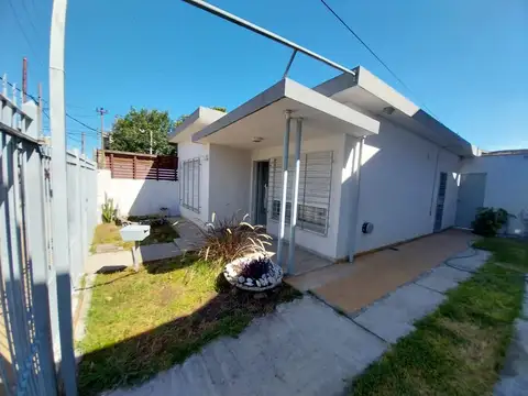 Casa en alquiler en Moron Sur