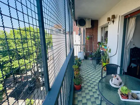 Departamento 5 ambientes con 3 baños