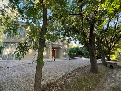 467 entre 142 y 148 , Piso 0