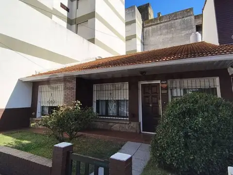 VENTA CASA 5 AMBIENTES BARRIO SAN JOSÉ, Mar del Plata