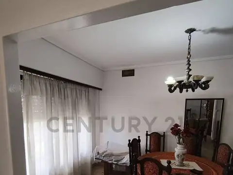 Gascón 3400, Piso 0