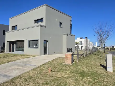 Casa en venta Barrio Cerrado San Pablo , Derqui, Pilar, GBA Norte - 4 Ambientes