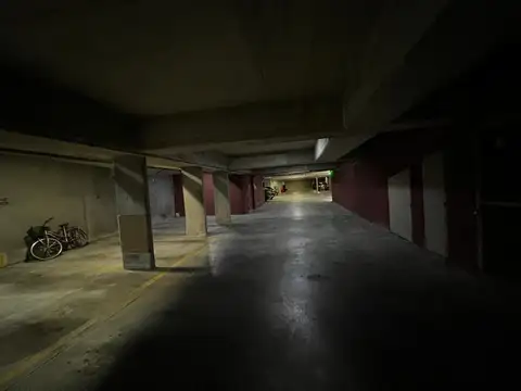 Cochera en venta en Martinez!