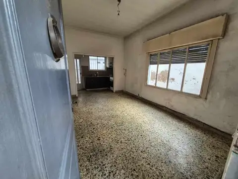 Depto Tipo Casa en Venta en Remedios De Escalada, USD 75.000